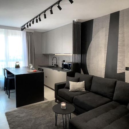 Urban Apartments Premium, Opolska 10 No 89, Free Garage, Self Check-In Katowice Bagian luar foto