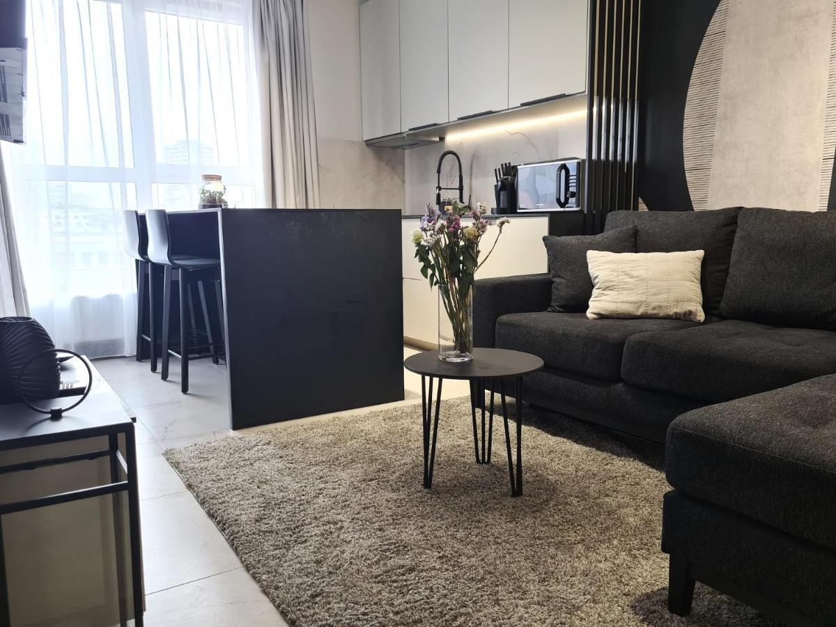 Urban Apartments Premium, Opolska 10 No 89, Free Garage, Self Check-In Katowice Bagian luar foto
