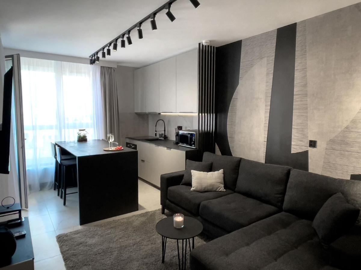 Urban Apartments Premium, Opolska 10 No 89, Free Garage, Self Check-In Katowice Bagian luar foto